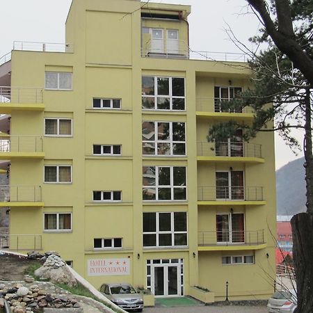 Hotel International Baile Herculane Exterior photo