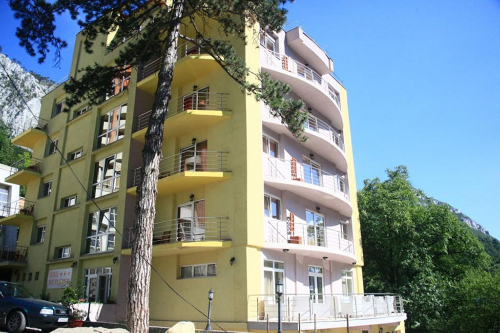 Hotel International Baile Herculane Exterior photo